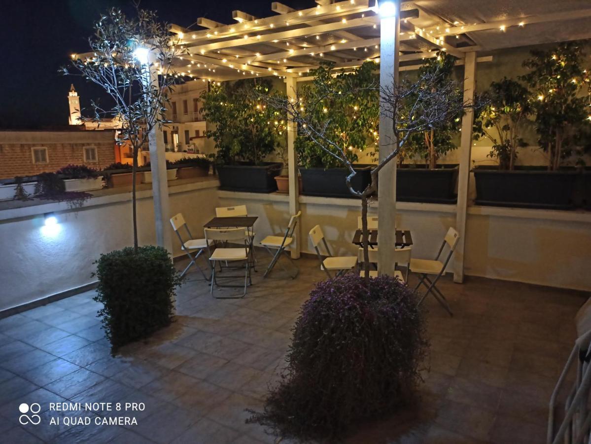 Ad Home Trani Bagian luar foto