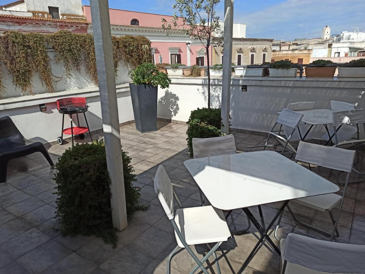 Ad Home Trani Bagian luar foto