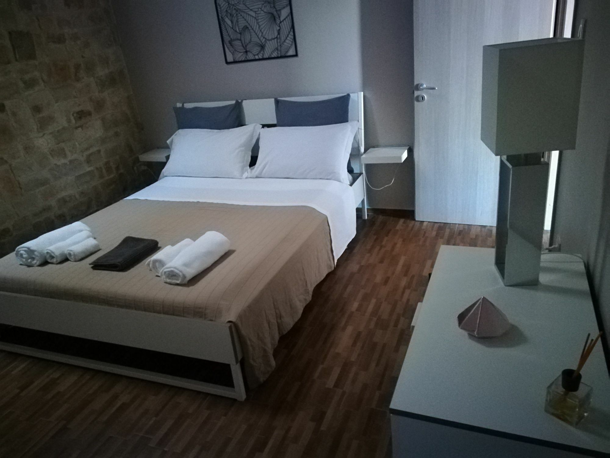 Ad Home Trani Bagian luar foto